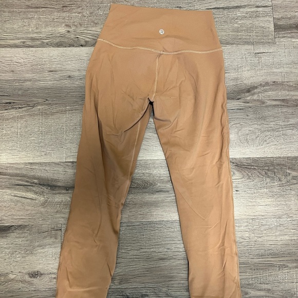 Lululemon Align High-Rise 25” contour - Picture 2 of 4